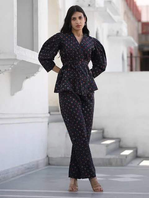 Women's Fashion