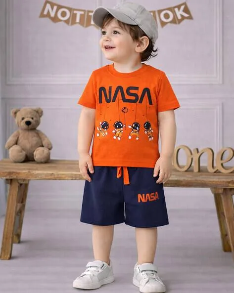 Boys Printed T-Shirt & Shorts Set
